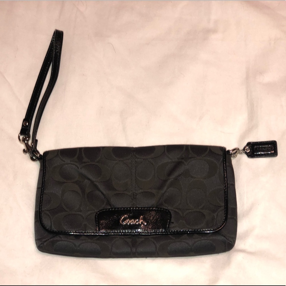 Coach wristlet large
